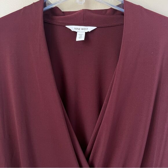 Nine West Asymmetrical Wrap Plunge V Neck Long Sleeve Burgundy Blouse SZ 1X - Picture 2 of 10
